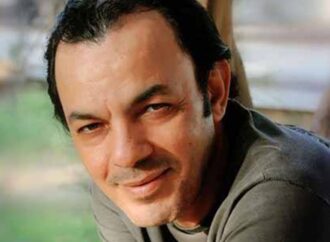 علاء مرسي يحتفل بعيد ميلاده علي موجات البرنامج العام